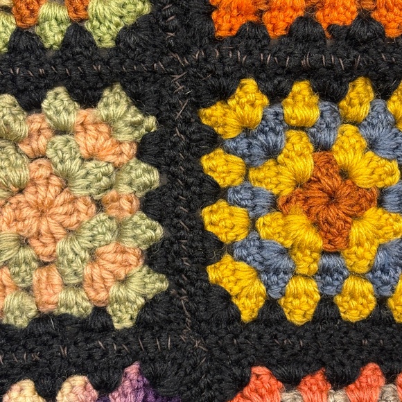 VTG Handmade Wool Afghan Roseanne Throw Sofa Blanket Granny Square 64" X 38" - Picture 7 of 15